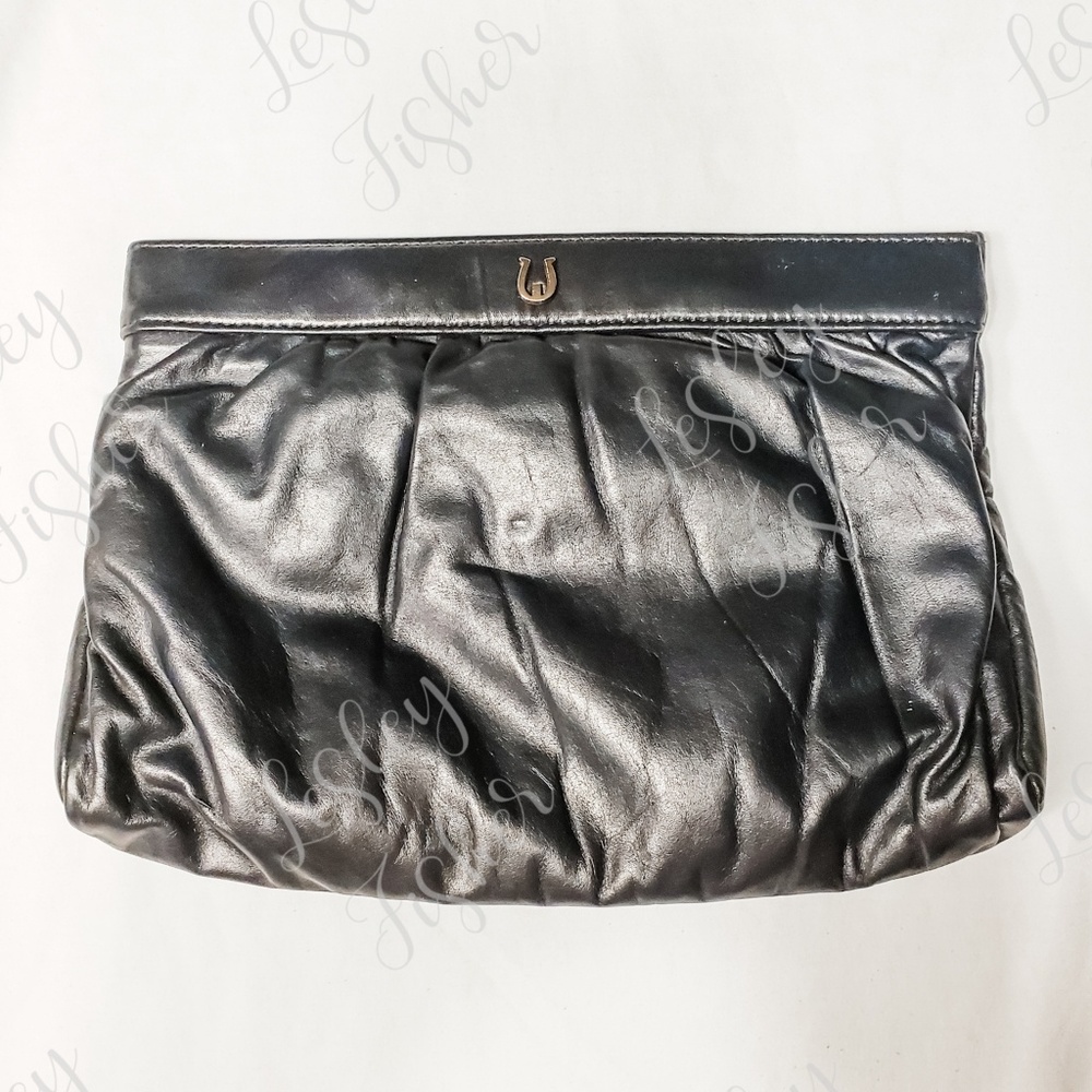 Letisse Clutch